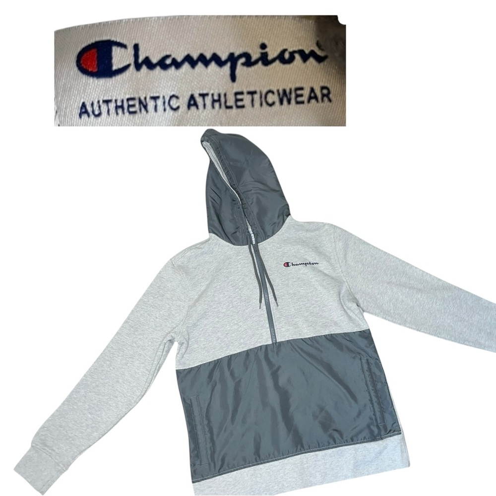 ~ MINT! Champion Gray and White‎ Hoodie Size Medium
